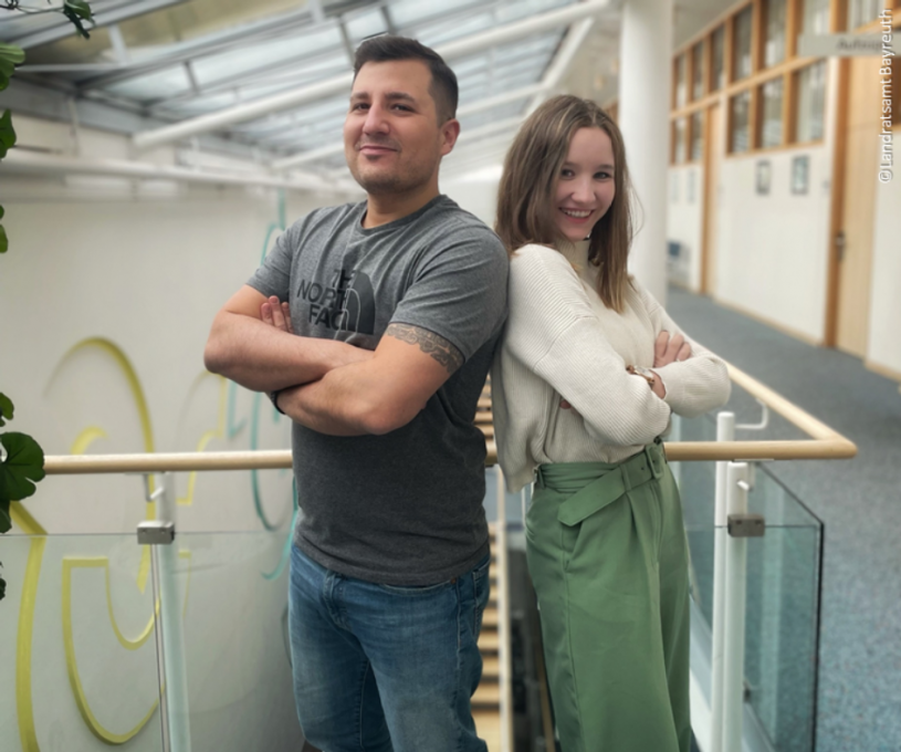 Thomas Helminger (links) und Anna Moser (rechts) sind das aktuelle Team des Fachdienstes Prävention und Gesundheitsförderung. ©Landratsamt Bayreuth
