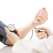 © 51557460 | Medicine, healthcare and all things related | niyazz | fotolia.com Prävention und Gesundheitsförderung in Zusammenarbeit mit dem Teamarzt für Nordische Kombination und Skisprung beim Deutschen Skiverband | © 51557460 | Medicine, healthcare and all things related | niyazz | fotolia.com